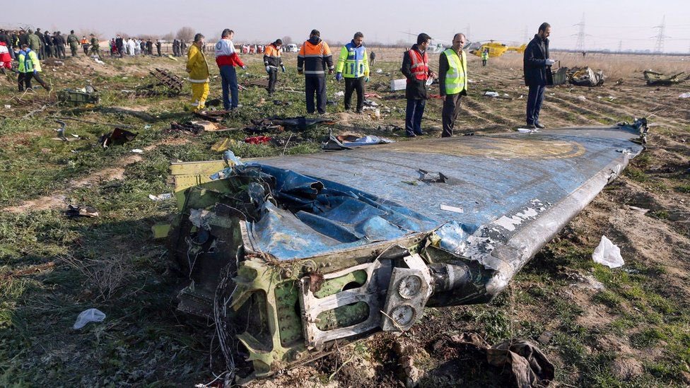 обломки самолета Boeing 737