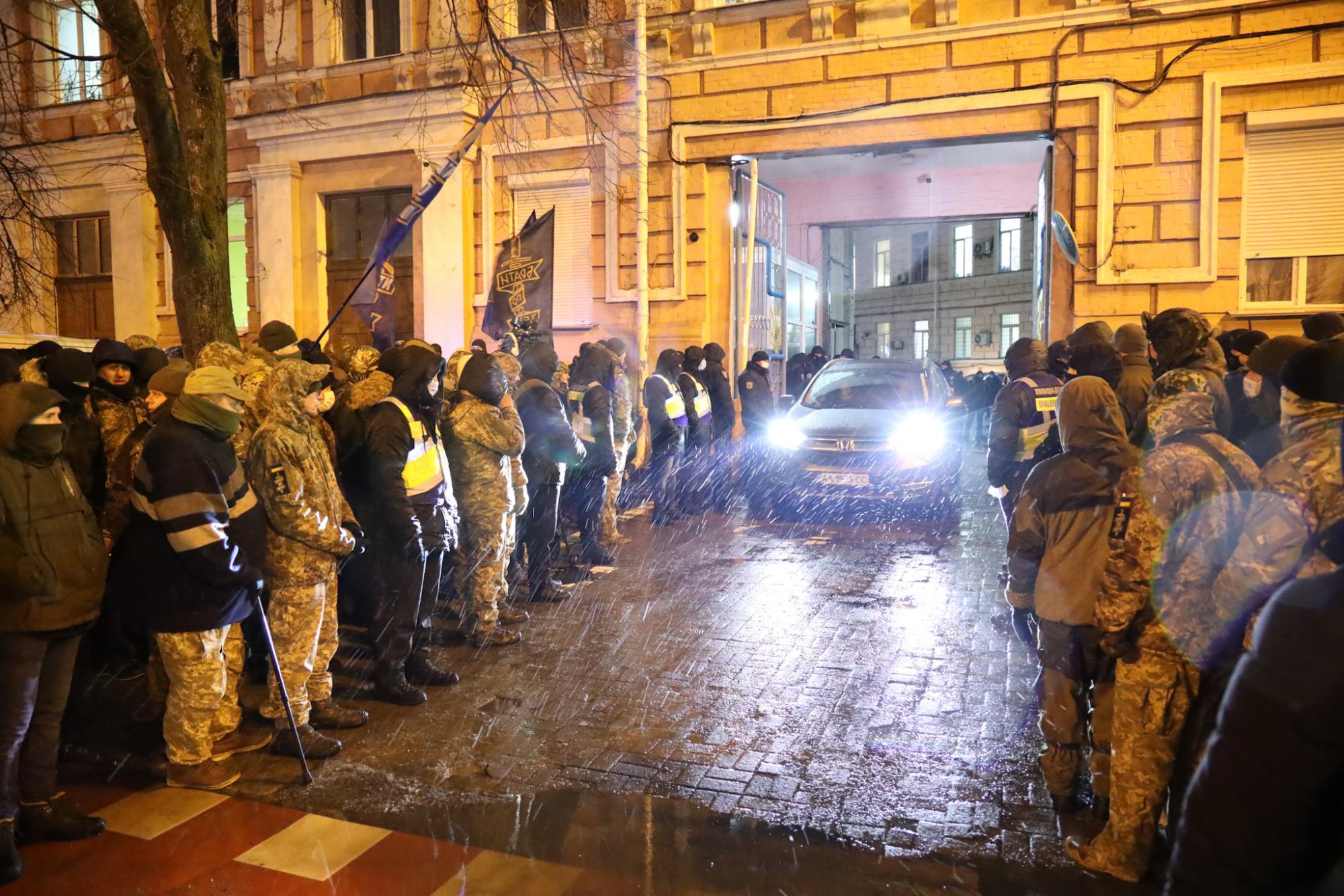 Порошенку обирають запобіжний захід: онлайн-трансляція суду