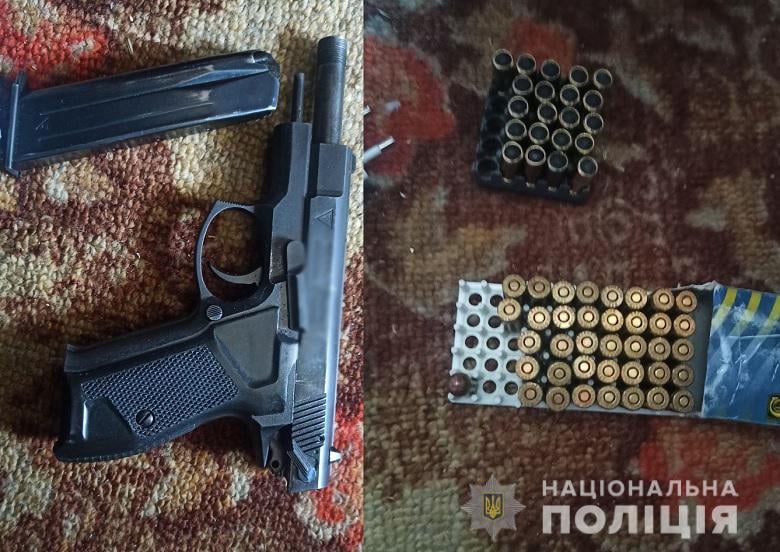 В Киеве задержали двух мародеров: обокрали квартиры горожан, которые уехали из-за войны